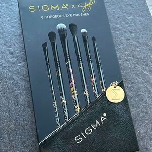 Sigma x Makeup by Shayla Brush Set